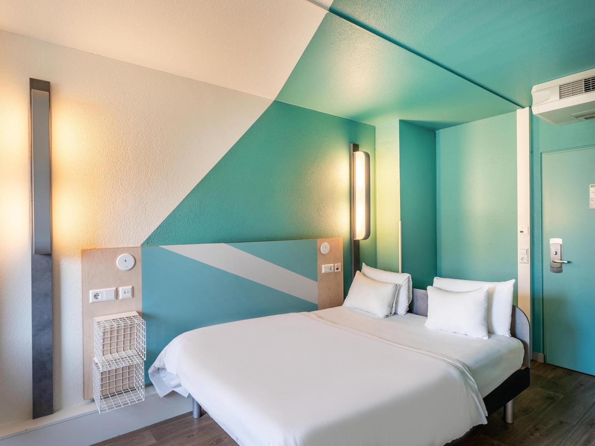 B&B Hotel Freiburg-West Esterno foto